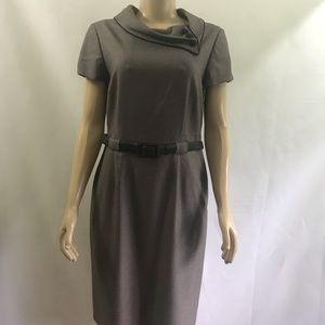 TAHARI 💋💋Classic sheath dress fold over neckline